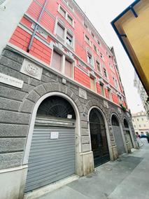 TRIESTE - CENTRO - via Sorgente 3 in Affitto