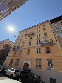 TRIESTE – PICCARDI/ROSSETTI – Via Petronio in Vendita