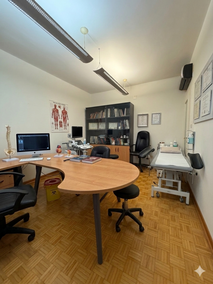 TRIESTE - CENTRO - VIA ROSSETTI uso UFFICIO/STUDIO MEDICO in Affitto